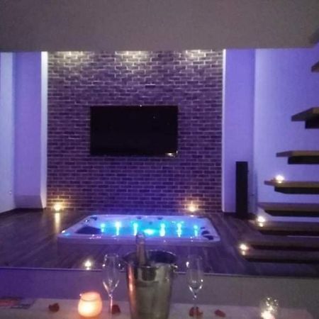 magnifique loft avec jacuzzi et sauna privatif Ferriere-la-Grande Esterno foto